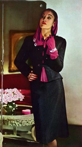 Women's Outfit in 1941 (Harper's Bazaar)